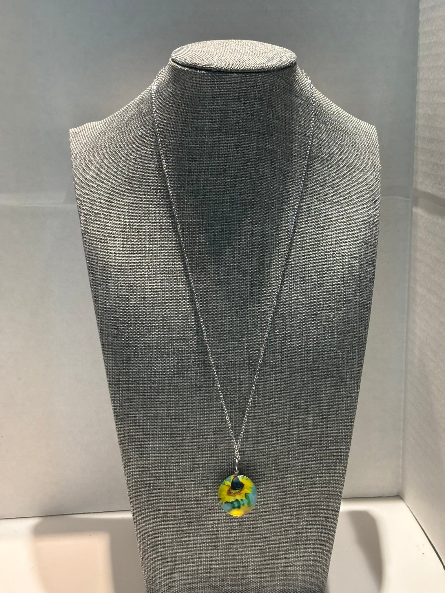 Sunflower Harmony Necklace – Bloom with Joy and Strength