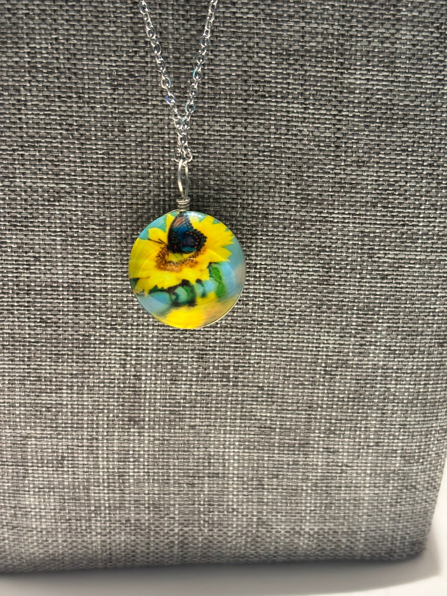 Sunflower Harmony Necklace – Bloom with Joy and Strength