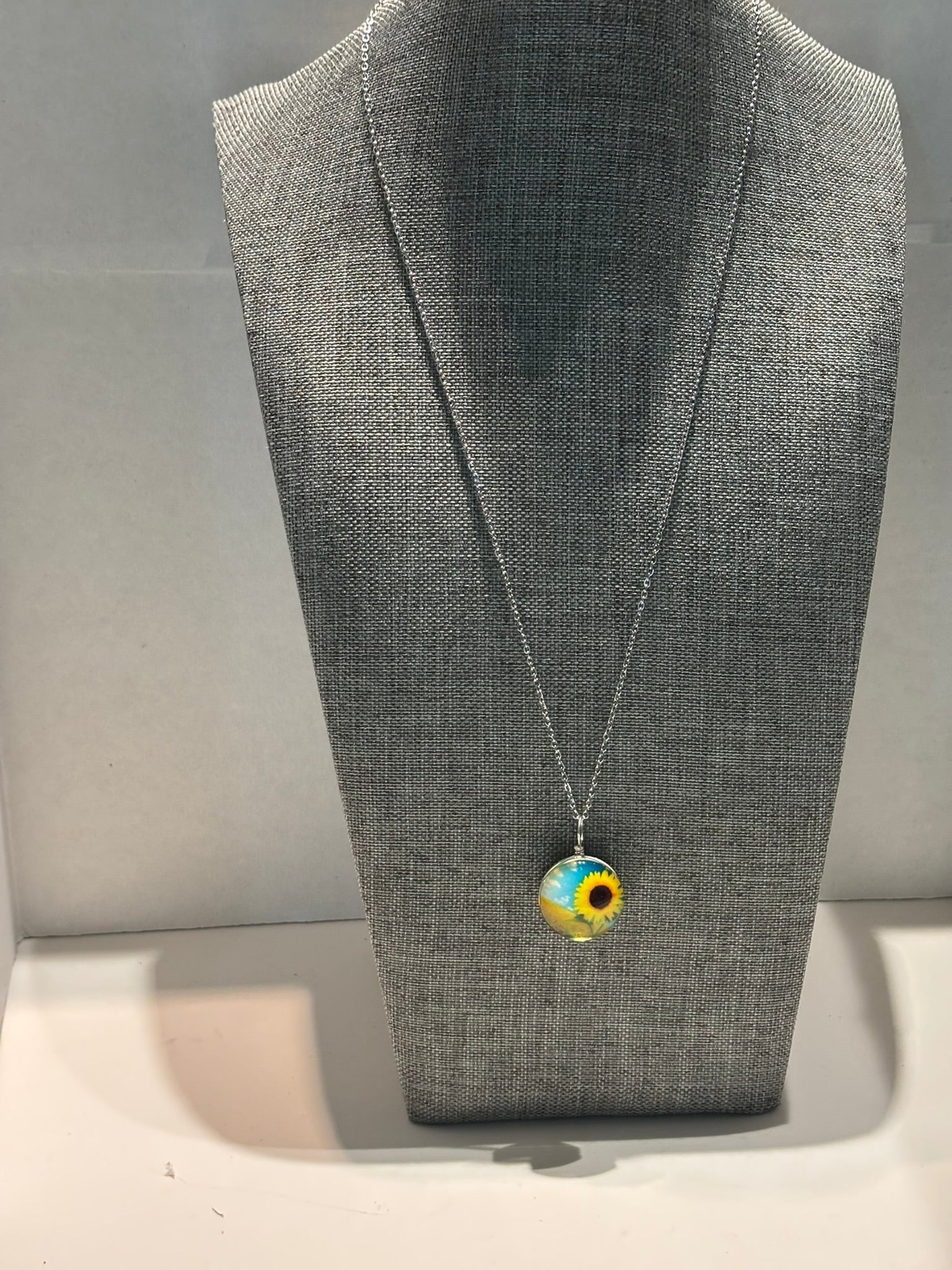 Blue Sky Sunflower Necklace – A Symbol of Light and Renewal