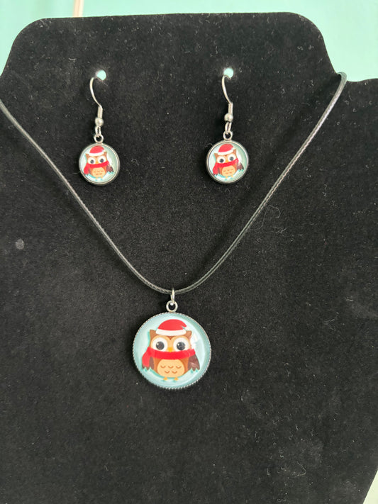 Festive Owl Necklace and Earring Set