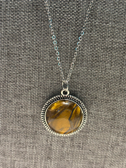 Tiger’s Eye Radiance Pendant Necklace – 18"
